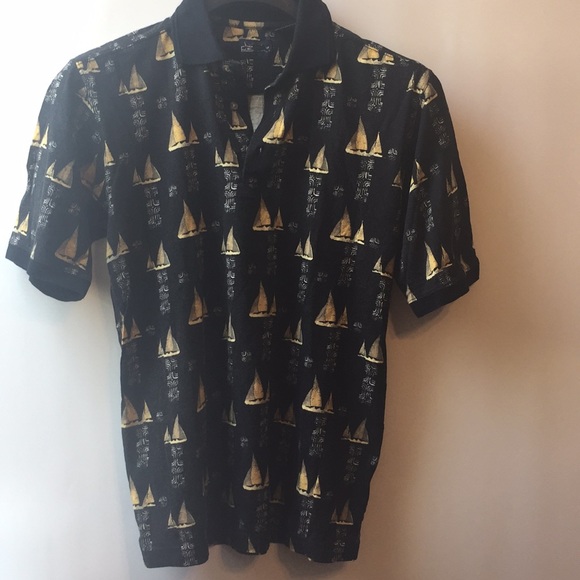 Black t shirt with sailboat print - Picture 2 of 5